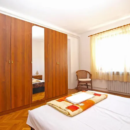 Apartment Fuer 5 Personen Ca 65 Qm In Pula-fondole, Istrien Istrische Riviera Stinjan